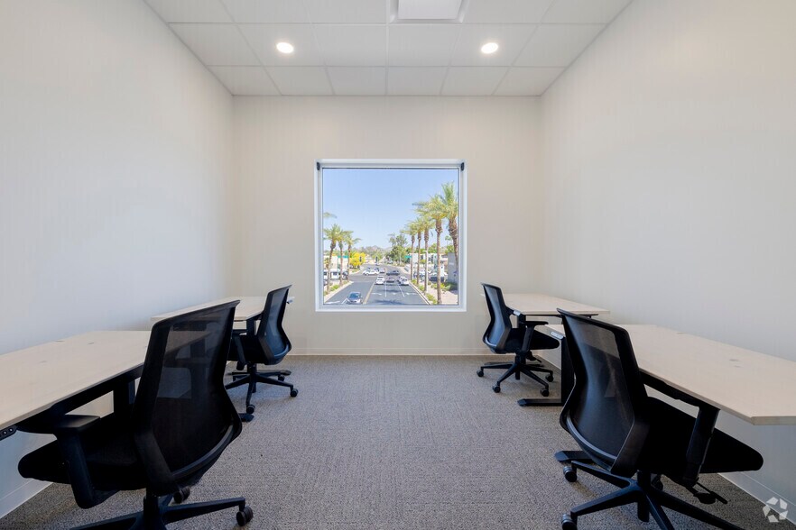 More Photos Of 1801 E Camelback Rd, Phoenix Coworking Space