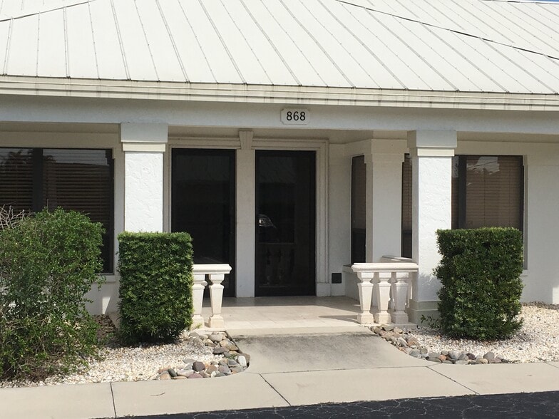 More Photos Of 866-868 99th Ave N, Naples Medical For Lease