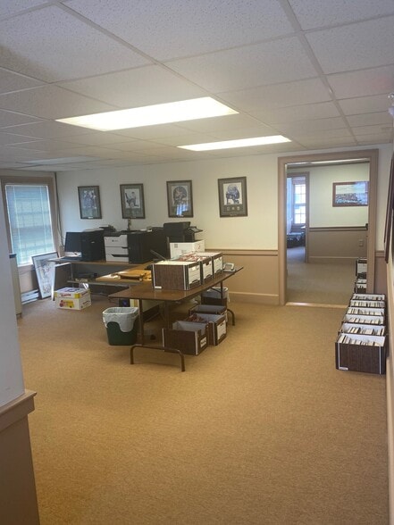 More Photos Of 62 Stark St, Manchester Office For Sale