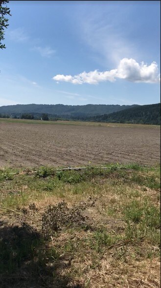 More Photos Of NW Sauvie Island Rd @ NW reeder rd, Portland Land For Lease