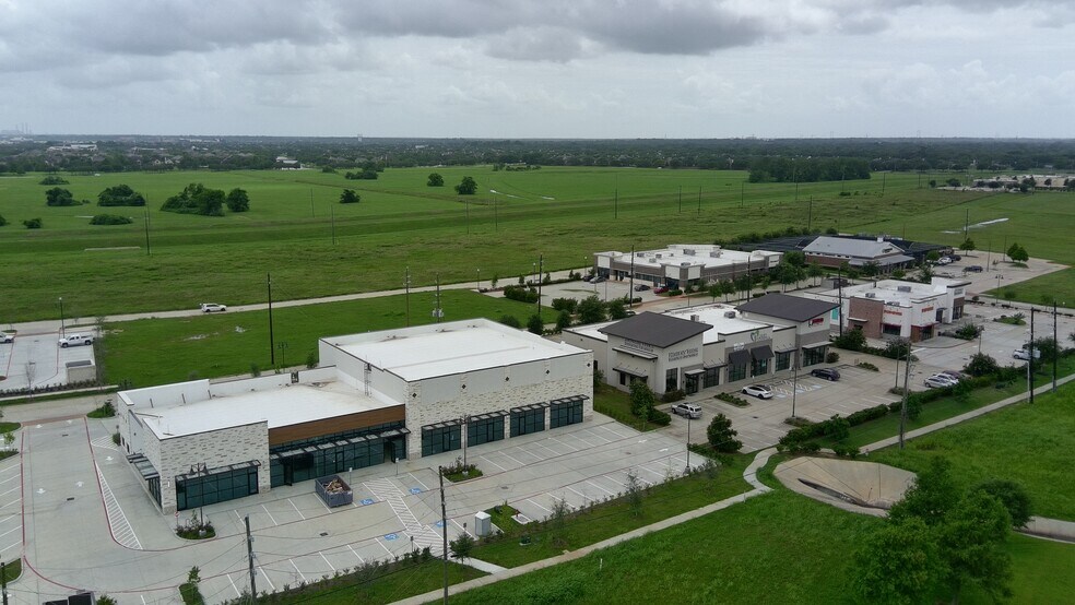 More Photos Of 145 Citadel Way, Sugar Land Medical For Lease