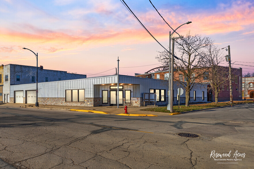 Primary Photo Of 124 E River St, Momence Warehouse For Sale