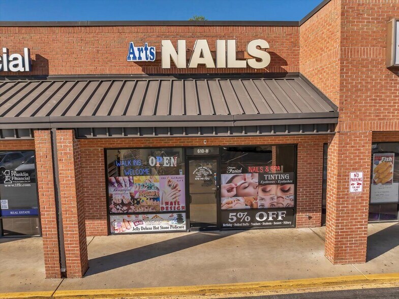 More Photos Of 610-630 North Ave, Macon-Bibb Freestanding For Sale