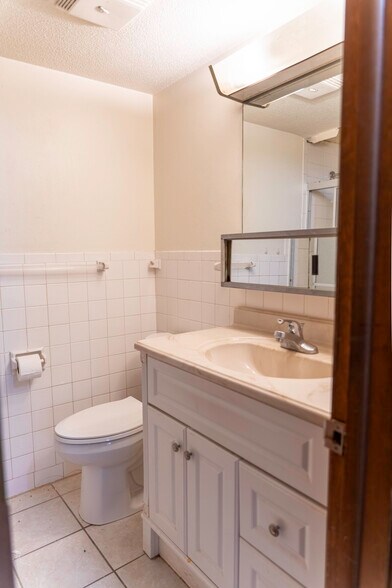 More Photos Of 5120 Walnut St, Omaha Apartments For Sale