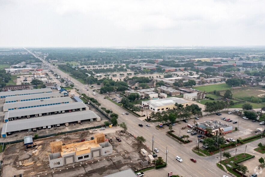 More Photos Of 7770 Spencer Hwy, Pasadena Light Distribution For Sale