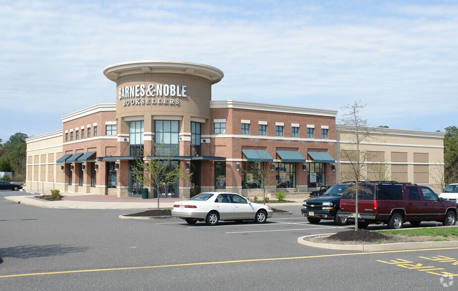 Primary Photo Of 4801-4975 US Highway 9, Howell Unknown For Lease