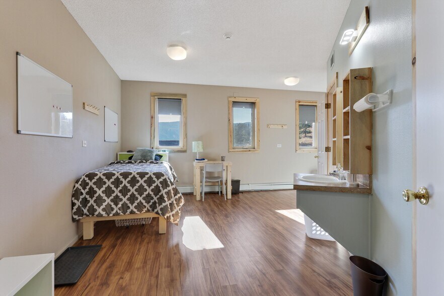 More Photos Of 5532 Us Highway 36, Estes Park Lodge Meeting Hall For Sale