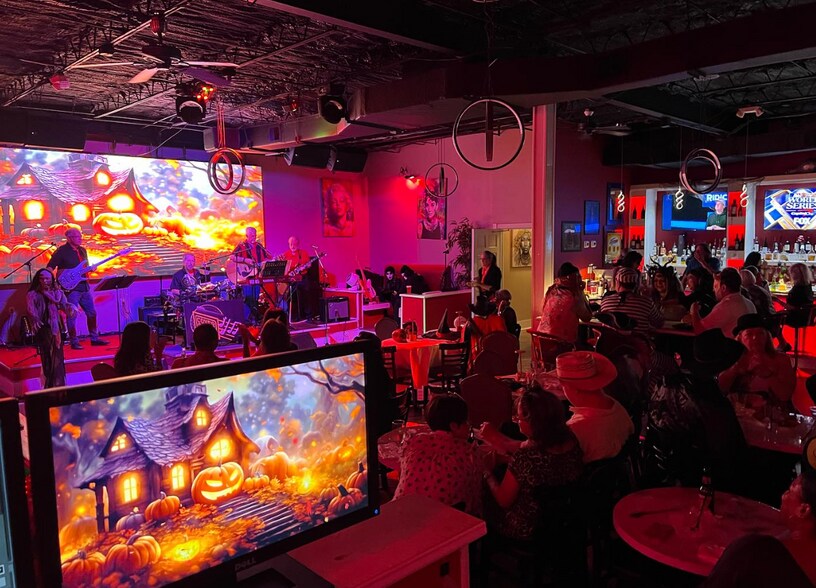 More Photos Of 14129 Memorial Dr, Houston Restaurant For Sale