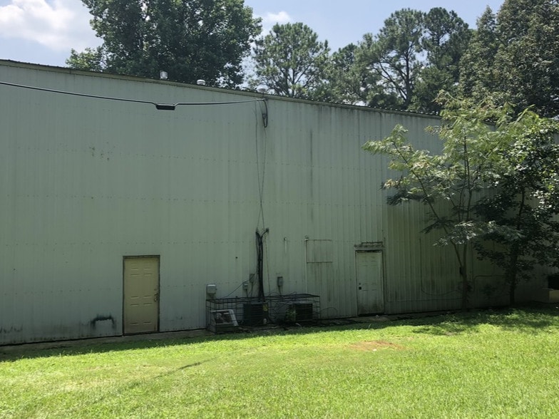 More Photos Of 2054 Rex Rd, Morrow Flex For Sale