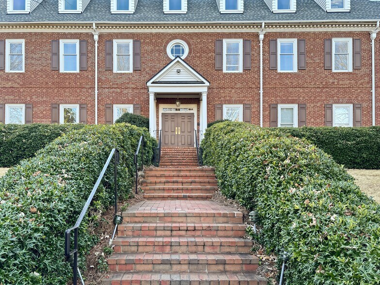 More Photos Of 1640 Powers Ferry Rd SE #11, Marietta Coworking Space