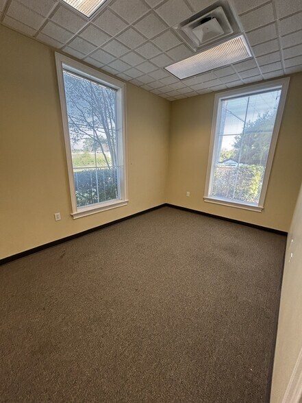 More Photos Of 1417 Stuart Engals Blvd, Mount Pleasant Medical For Lease