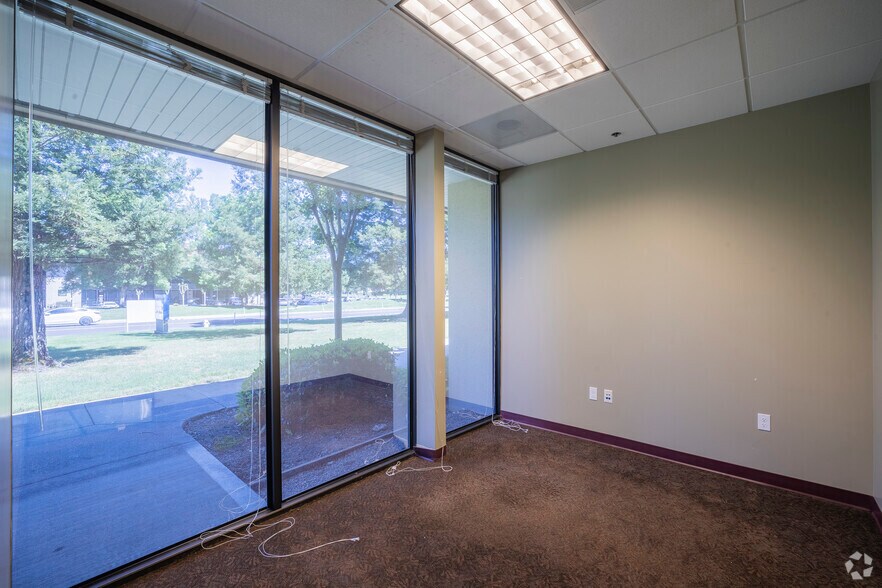 More Photos Of 355 N Wiget Ln, Walnut Creek Office For Sale