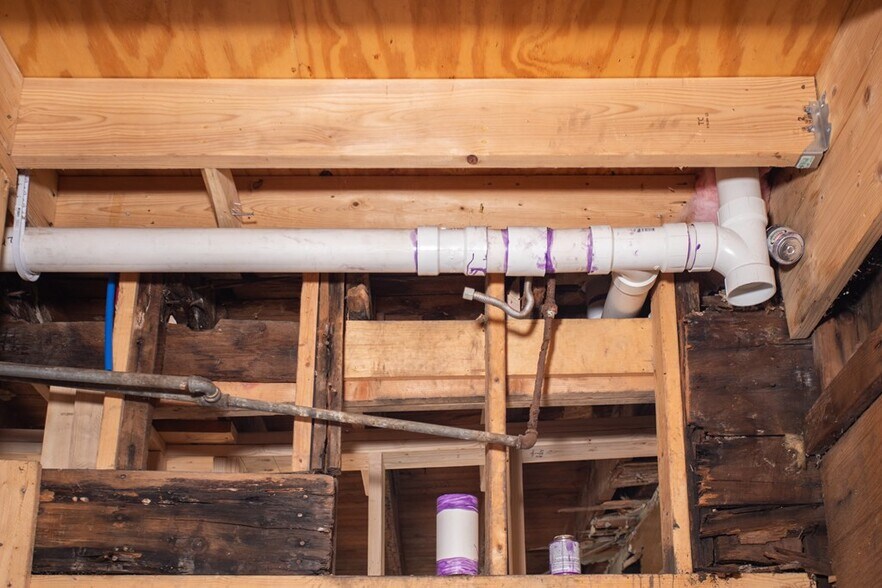 More Photos Of 11 E Hill Rd, Covington Apartments For Sale