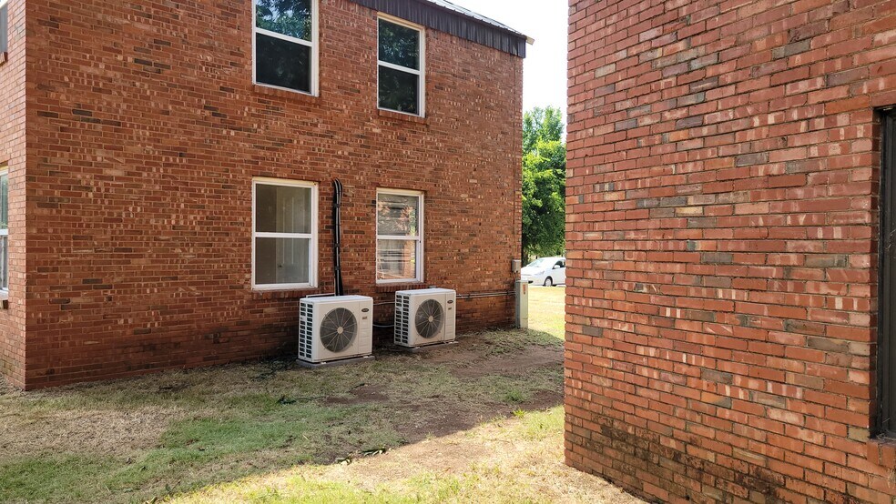 More Photos Of 701 W Pine Ave, Duncan Apartments For Sale