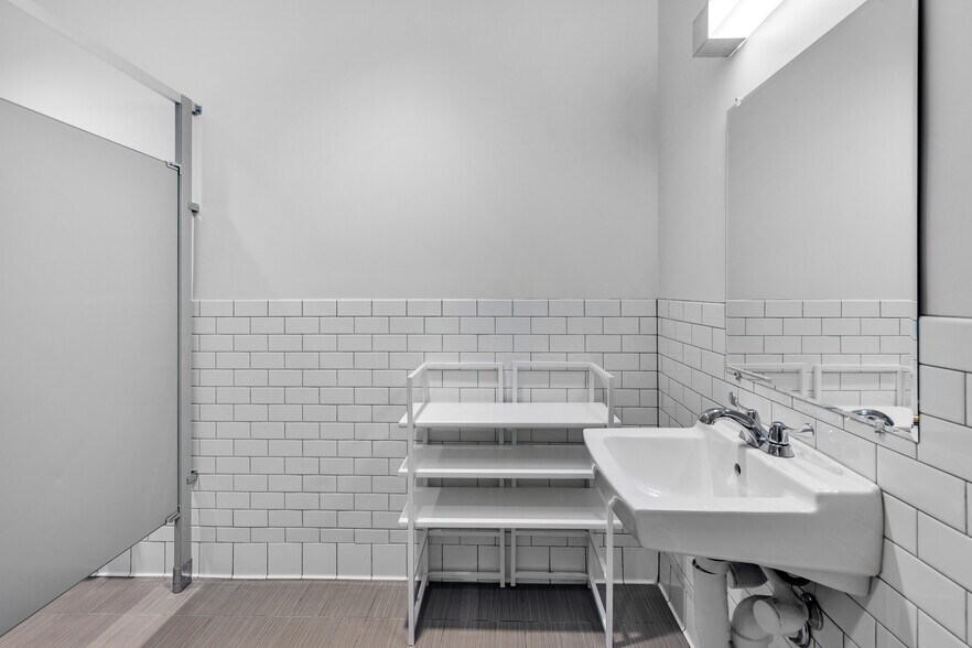 More Photos Of 1616 Stout St, Denver Loft Creative Space For Lease