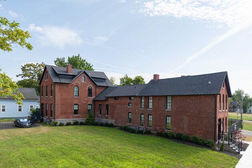 More Photos Of 204 High St, Buffalo Apartments For Sale