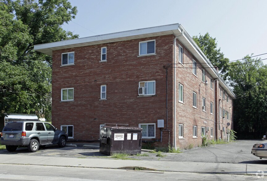 Primary Photo Of 717-719 Elliott Ave, Cincinnati Apartments For Sale