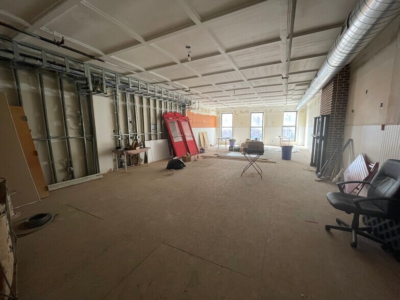 More Photos Of 121-125 Newark Ave, Jersey City Office For Lease