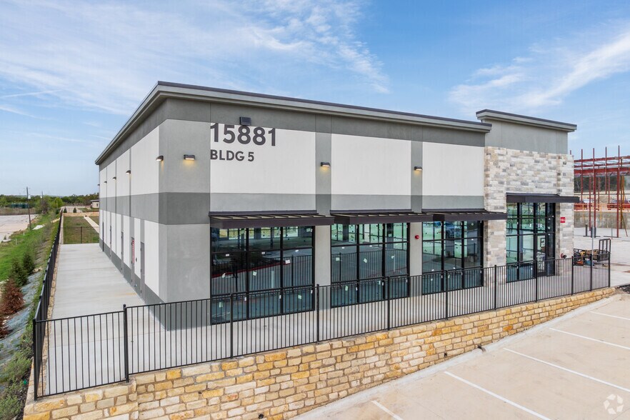 More Photos Of 15881 Ronald W Reagan Blvd, Leander Restaurant For Sale