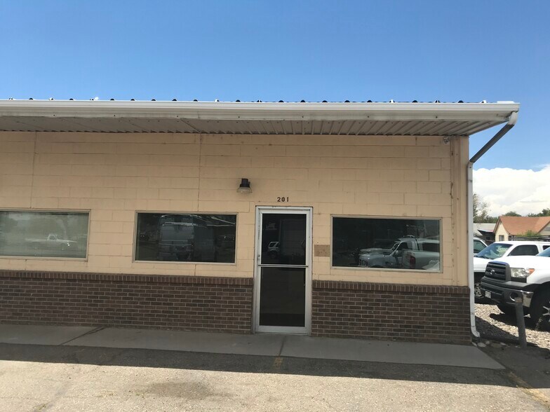 More Photos Of 201 S 15th St, Grand Junction Flex For Lease