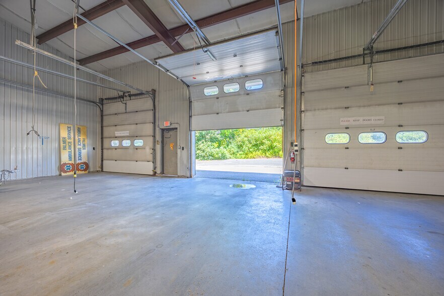 More Photos Of 4 Shearer St, Palmer General Retail For Sale