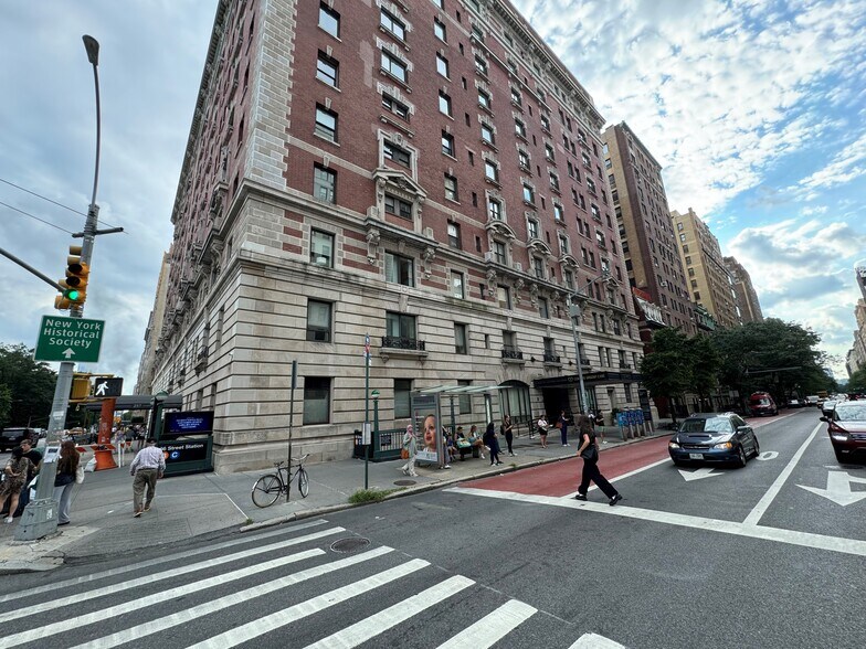 More Photos Of 257- Central Park W, New York Apartments For Lease