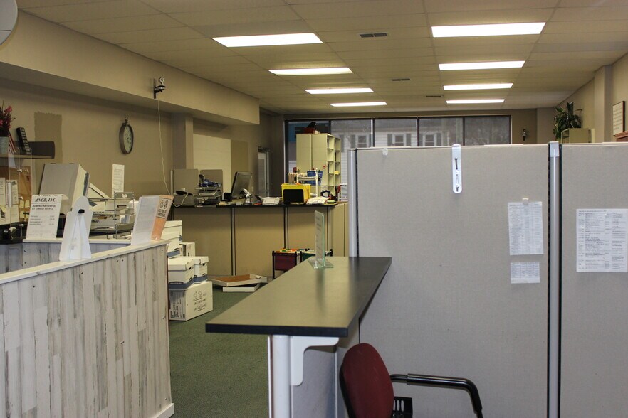 More Photos Of 2340 Whitney Ave, Hamden Storefront Retail Office For Lease