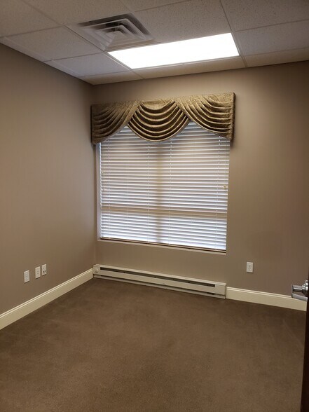 More Photos Of 31320 solon Rd, Solon Office For Sale