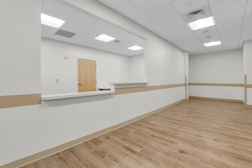 More Photos Of Memorial Health Medical Campus, Metts Dr, Savannah Medical For Lease