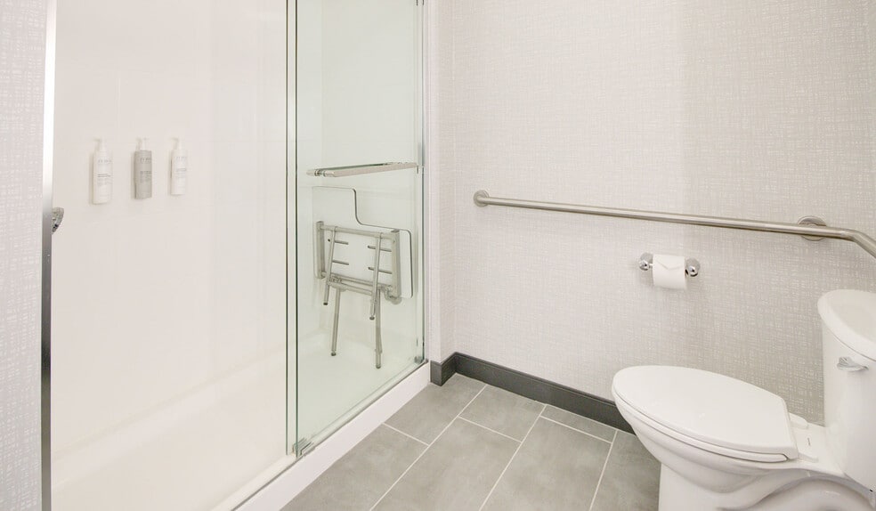 More Photos Of 4617 7th St, Bay City Hotel For Sale