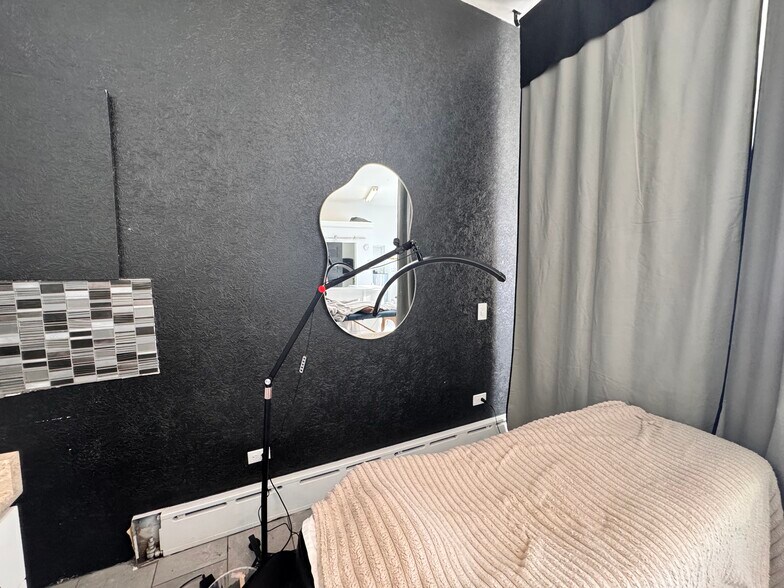 More Photos Of 256 Hazel St, Sudbury General Retail For Lease