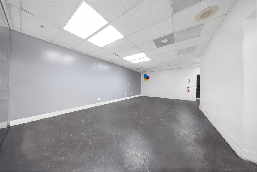 More Photos Of 2601 NW 105th Ave, Miami Warehouse For Sale