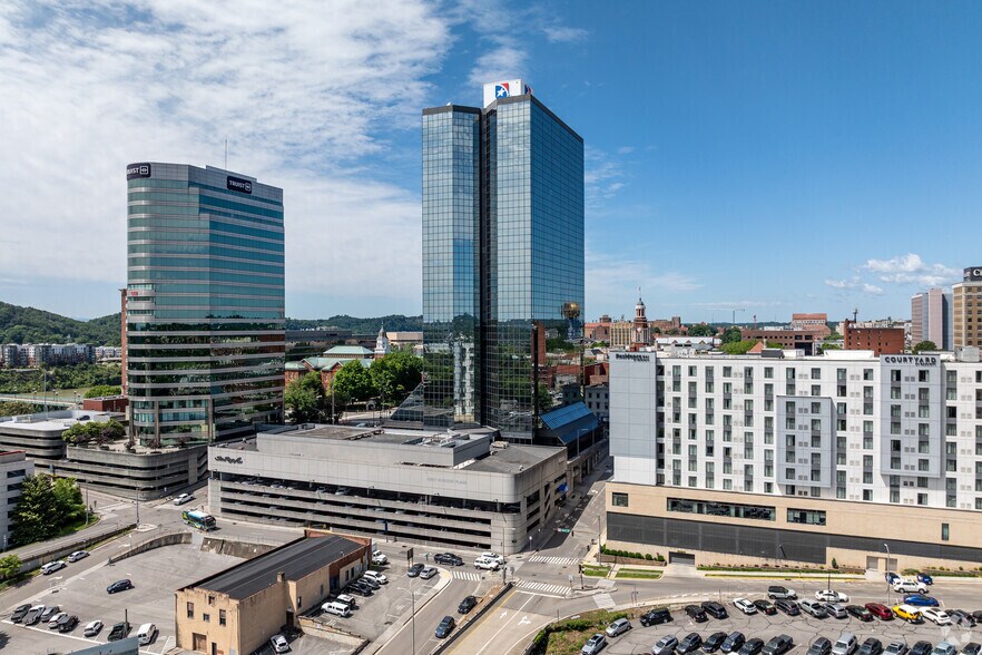 More Photos Of 800 S Gay St, Knoxville Coworking Space