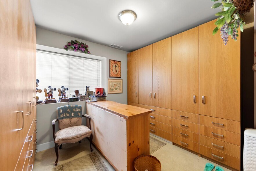 More Photos Of 907 Mission Rock Rd, Santa Paula Light Manufacturing For Sale