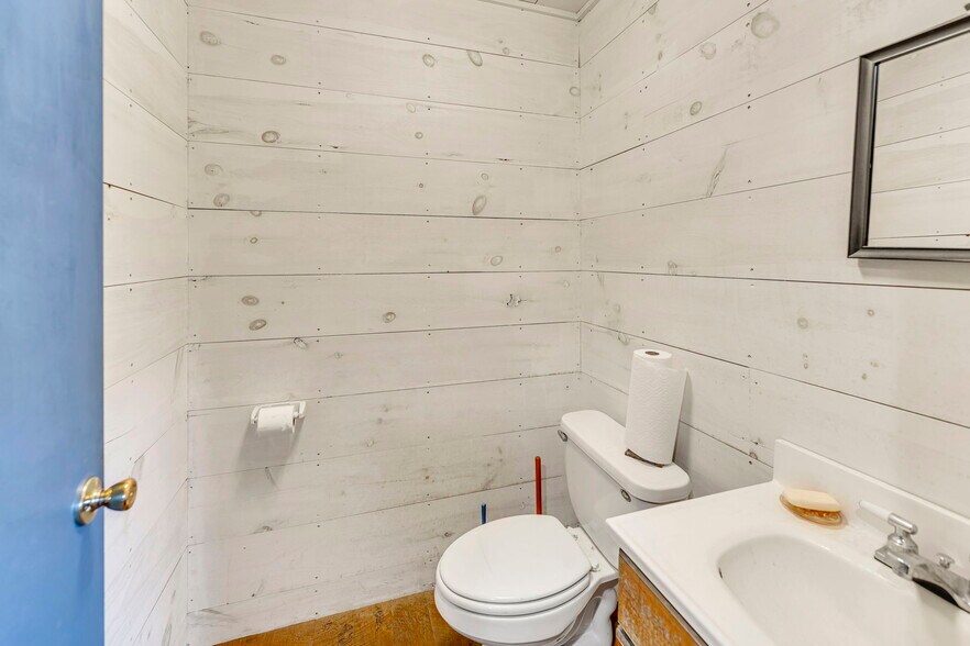 More Photos Of 1959 Old Route 17, Roscoe Storefront Retail Residential For Sale