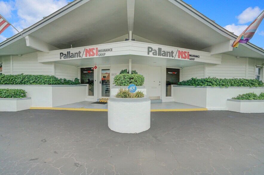 More Photos Of 1800 NE 26th St, Wilton Manors Medical For Lease