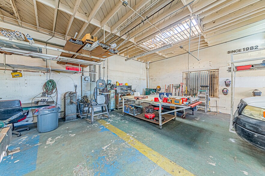 More Photos Of 4922 S Figueroa St, Los Angeles Storefront For Sale