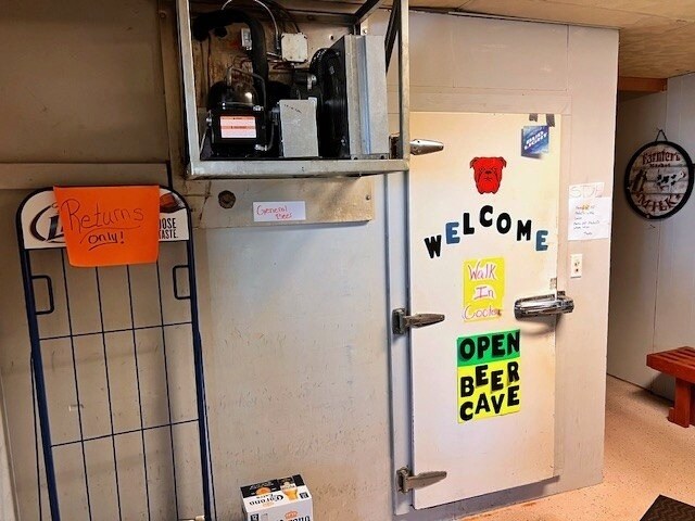 More Photos Of 503 E Elm Dr, Loyal Freestanding For Sale