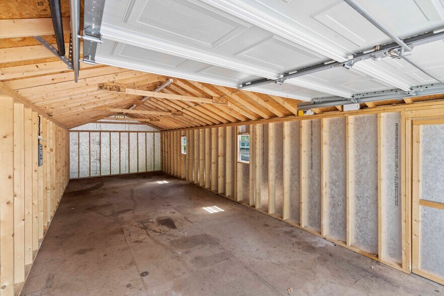 More Photos Of 490 Rt 46 Rd, Belvidere Light Distribution For Sale