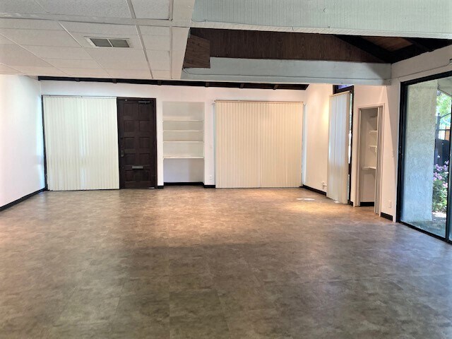 More Photos Of 4647 Long Beach Blvd, Long Beach Medical For Lease