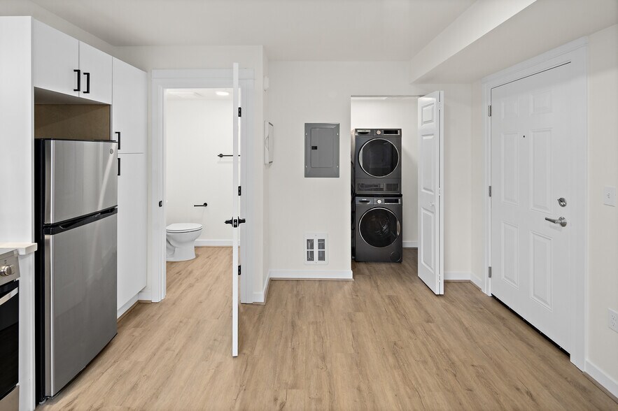 More Photos Of 711 N 35th St, Seattle Apartments For Lease