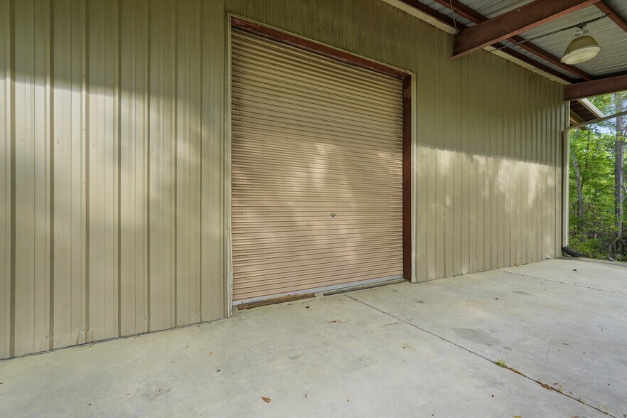 More Photos Of 140 Bay Pines Rd, Beaufort Warehouse For Lease