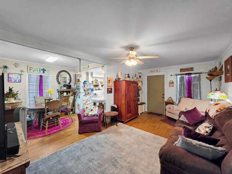 More Photos Of 617 Main St, Liberty Storefront Retail Office For Sale