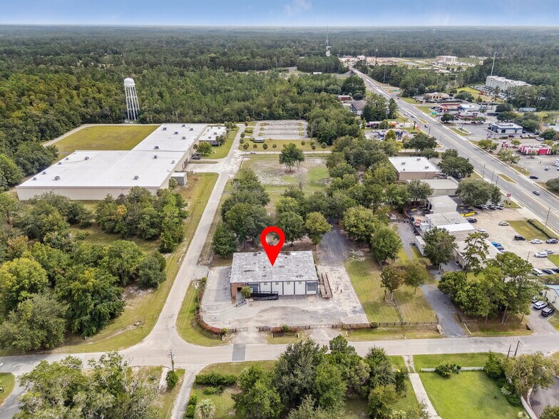 More Photos Of 30 Barber Rd, Macclenny Showroom For Sale
