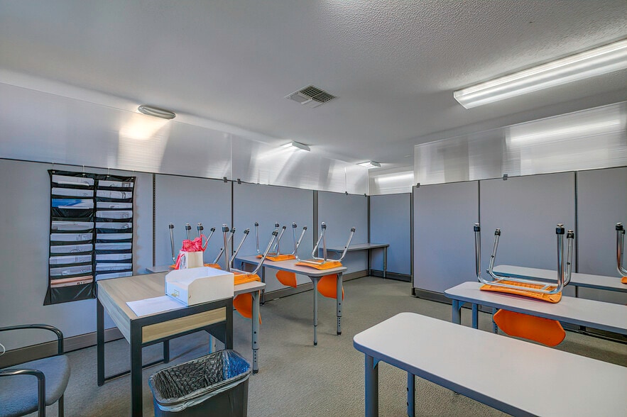 More Photos Of 6001 Deltona Blvd, Spring Hill Schools For Sale