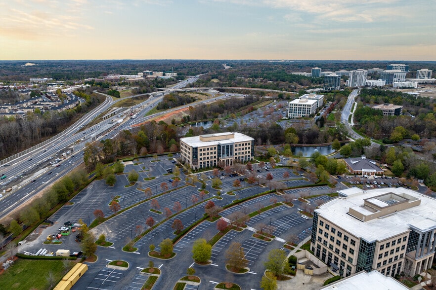 More Photos Of 13830 Ballantyne Corporate Pl, Charlotte Office For Lease