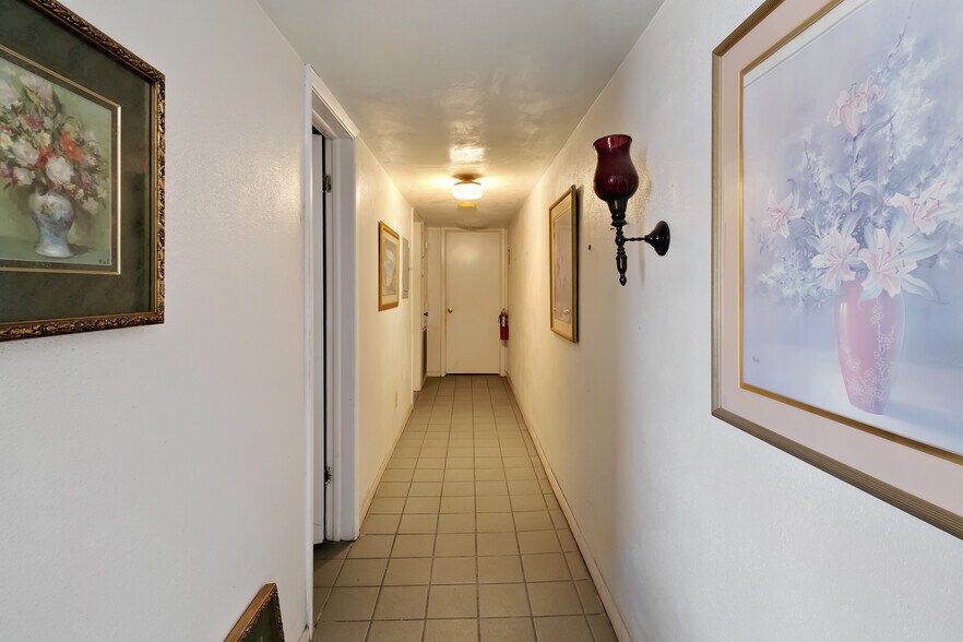 More Photos Of 1940 Dr Martin Luther King Jr St S, Saint Petersburg Specialty For Sale