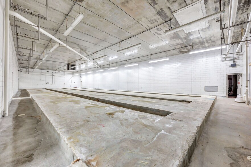 More Photos Of 305 S Wall St, Denmark Industrial For Sale