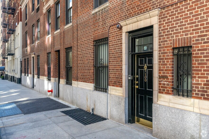 More Photos Of 935 Park Ave, New York Apartments For Sale