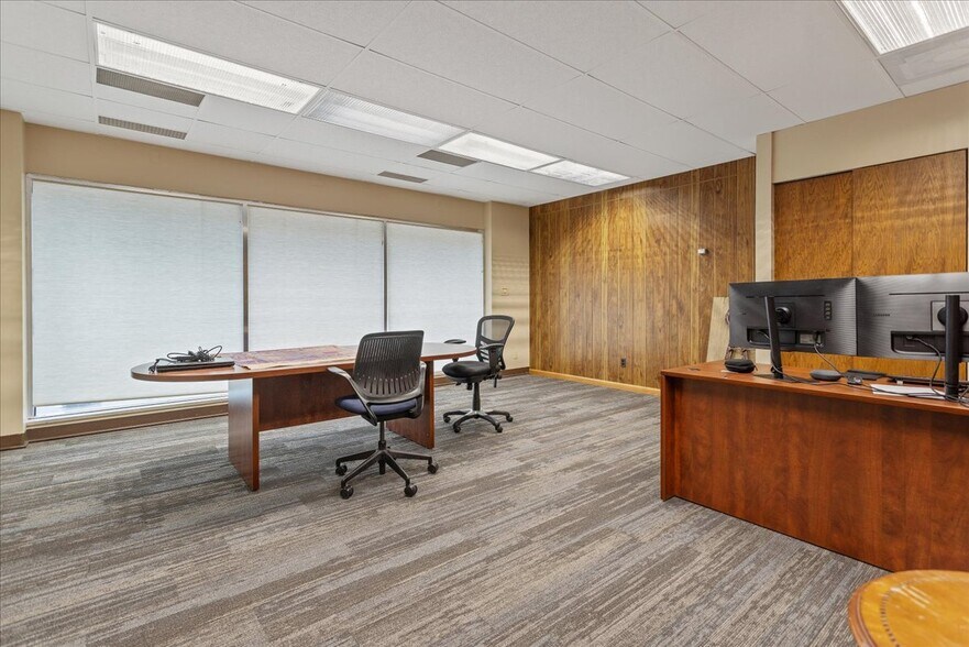 More Photos Of 1803-1807 Capitol Ave, Cheyenne Office For Sale
